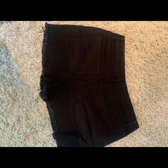 Black stretchy skort - Picture 2 of 3